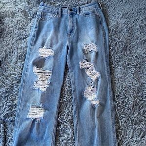 -Hollister-Ripped Mom Jeans